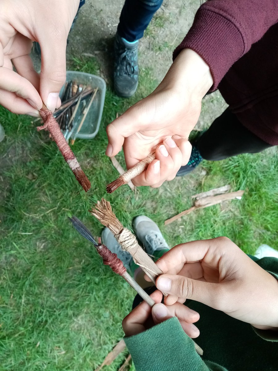 Pario Gallico (Caroline Nicolay) (@pariogallico) on Twitter photo Ancient paints & Pigment-making session with the local scouts.. Making mineral paints + foraged paintbrushes in the Stone Age (mesolithic) area at <a href="/ATCranborne/">AncientTechnologyCtr</a>
All bark, stick, feather, grass brushes worked a treat! #archaeology rocks 😁
#handsonlearning #prehistory #painting Ancient paints & Pigment-making session with the local scouts.. Making mineral paints + foraged paintbrushes in the Stone Age (mesolithic) area at <a href="/ATCranborne/">AncientTechnologyCtr</a>
All bark, stick, feather, grass brushes worked a treat! #archaeology rocks 😁
#handsonlearning #prehistory #painting