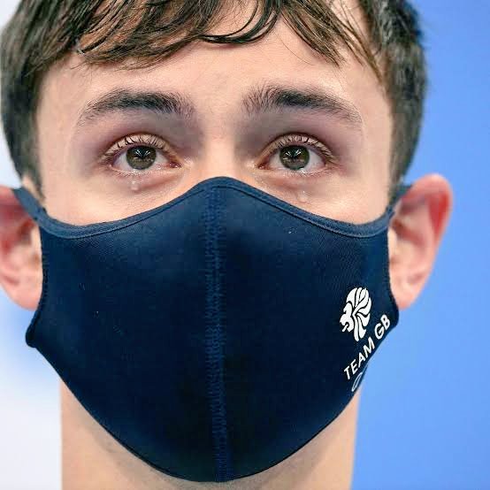 PRODEQ's tweet image. #imagendeldía 

El rostro de más de 16 años en busca de un sueño que hoy por fin se consigue.

Tom Daley  4 #JuegosOlímpicos, 16 años comprometidos y por fin logró su sueño de tener su 1er #medalla