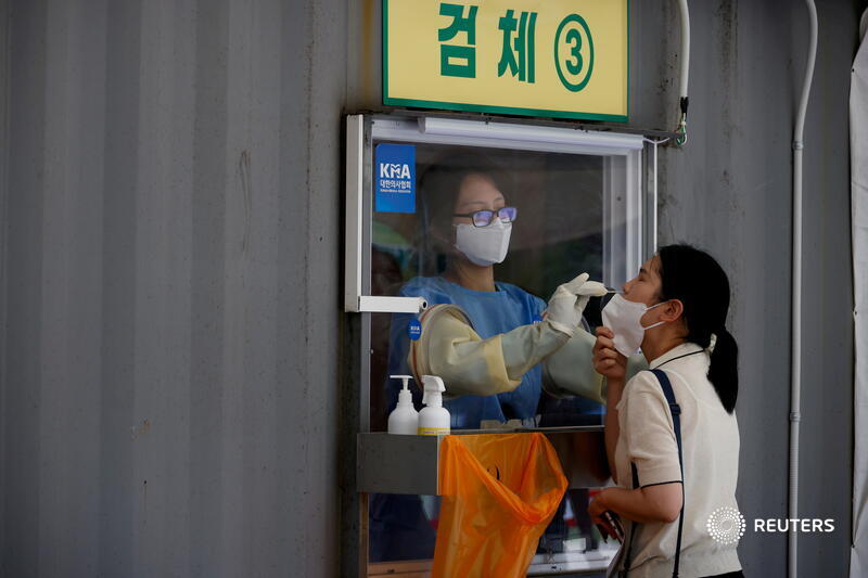 Reuters's tweet photo. South Korea reported 1,896 new COVID-19 cases, its highest-ever daily increase, as the country struggles to subdue a fourth wave of outbreaks fanned by the more contagious Delta variant of the coronavirus https://t.co/8RE8ccni5u by @HeeShin https://t.co/0TbPJzwQjj