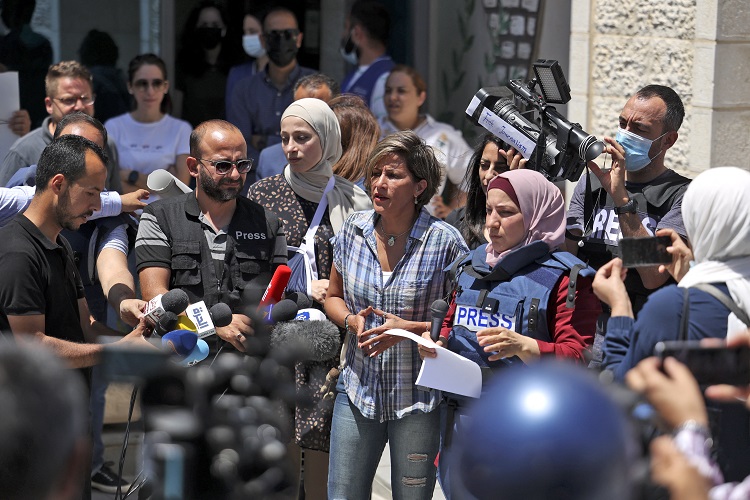equaltimes's tweet photo. Les journalistes palestiniens face à la diminution de leur espace de liberté journalistique et de leurs droits
➡️https://t.co/kDkuX43QsI
#Palestine #médias #journalistes #droitsdutravail #organisationsyndicale https://t.co/vxF0rWffuL