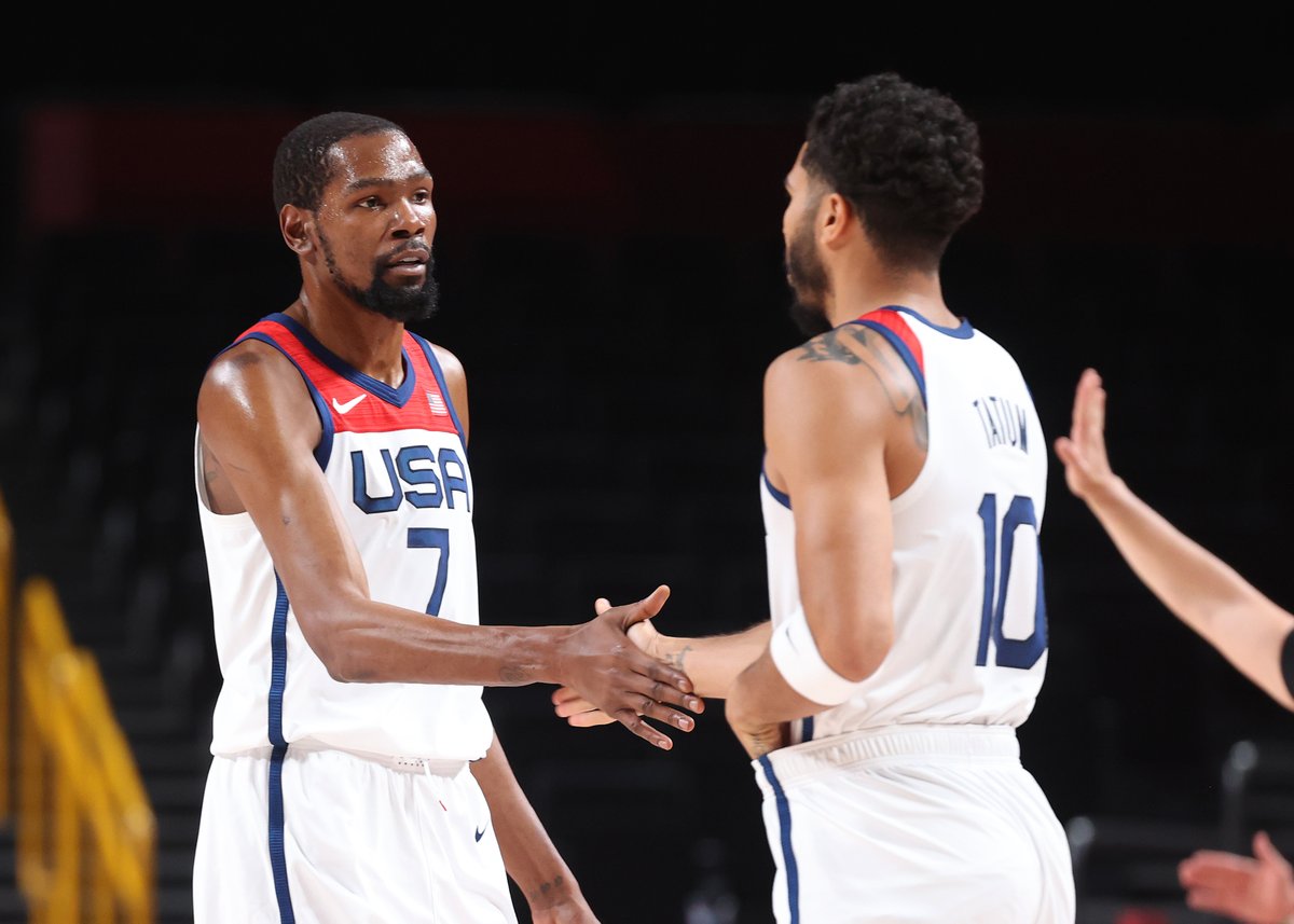 BleacherReport's tweet image. Team USA defeats Iran, 120-66

Dame: 21 PTS

KD: 10 PTS, 5 AST, 3 BLK

#Tokyo2020