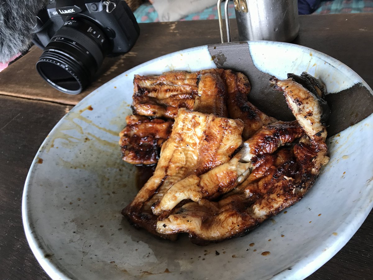 ComeBackDoc's tweet photo. Today is “Doyo-no ushi-no hi” in Japan. It’s a summer tradition to eat unagi (freshwater eel) on this day to maintain stamina during the grueling hot summer. The Master, a fishing enthusiast, loves the taste of unagi.
#unagi #eelday #fooddocumentary #ramenmaster #kabayaki #eel https://t.co/iQH2aRR9DB