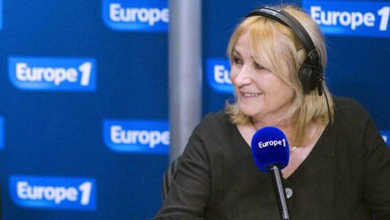 Julie Leclerc, la doyenne d’Europe 1, est remerciée à son tour. Un déchirement pour celle qui allait fêter ses cinquante ans de maison. 
lemonde.fr/actualite-medi…