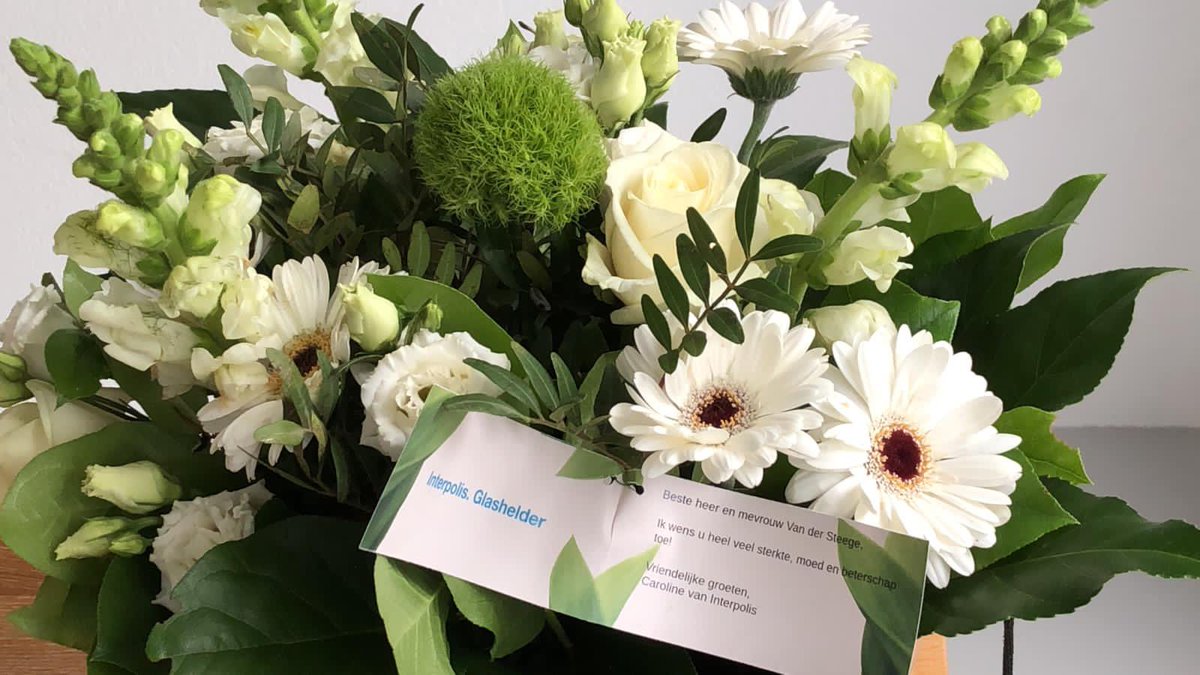 Wat een fantastisch bedrijf is <a href="/interpolis/">Interpolis</a> . Onze vakantie vergoeden en ook nog bloemen sturen met een attent kaartje 💙