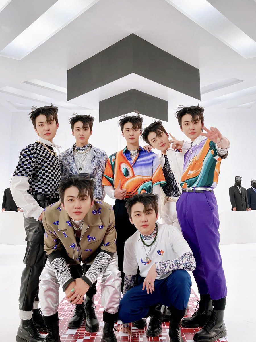 ♡‧₊˚ ηαуαм🐶.´ ㅅ` tweet media