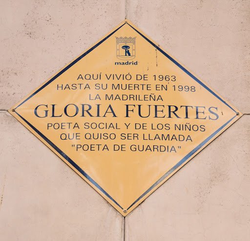 MadridenRuta's tweet photo. #TalDíaComoHoy, 28 de julio de 1917 nacía Gloria Fuertes, incluida en la Generación del 50, posterior al movimiento literario de la primera generación de posguerra.
Gloria Fuertes prefería que se refiriesen a ella como "poeta" antes que poetisa.
#Efemérides #GloriaFuertes https://t.co/NI0HpqFhrz