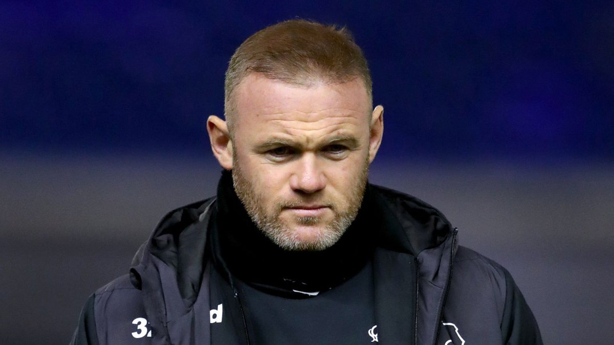 فيديو وصور لـ واين روني مع نساء مجهولات