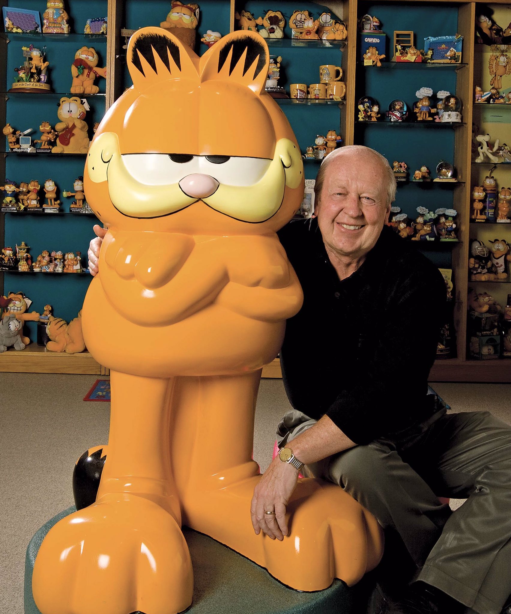 Happy birthday to creator Jim Davis! Enjoy a birthday lasagna today! 