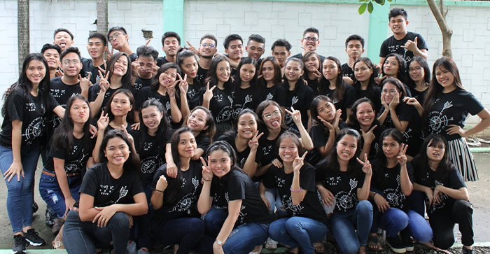CA_CIB's tweet photo. Last month, 12 volunteers from our Hong Kong branch held a training session with @ChildrenMekong for 32 students based in #Philippines. They offered advice on job searching, interview preparation and corporate behaviour 👨‍🎓👩‍🎓
More info👉  https://t.co/eLp4rIBhQr https://t.co/3K7PE7zAmq