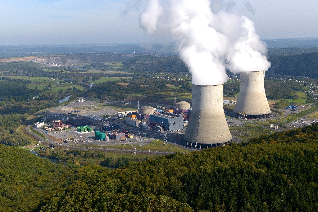 EDF_GrandEst's tweet photo. 📣Venez découvrir l'énergie nucléaire à la Centrale Nucléaire de @EDFChooz !
➡️Au travers de modules interactifs et dynamiques, différents thèmes sont abordés : enjeux énergétiques, production d'électricité, environnement
⏳Les mercredis, de 13h30 à 17h30 
 #VisiterEDF https://t.co/yKSpjDBvZo