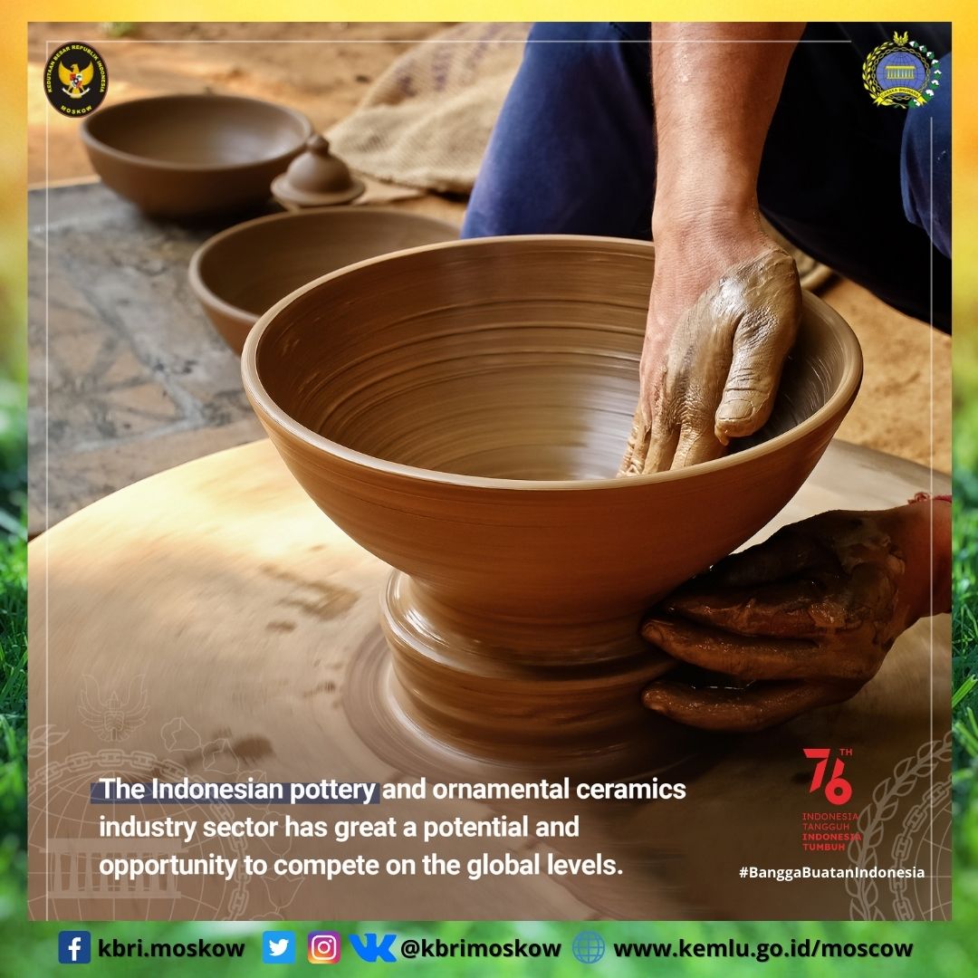 kbrimoskow's tweet photo. #SahabatKBRIMoskow industri gerabah dan keramik hias Indonesia memiliki potensi baik untuk bersaing di pasar global.
https://t.co/B3DE3Qc3rd
@Kemlu_RI
@Kemendag
#IniDiplomasi
#BanggaBuatanIndonesia
#IndonesiaInRussia
#IndonesianExport
#Индонезия
#ИндонезияРоссия https://t.co/Saxh4MRyVb