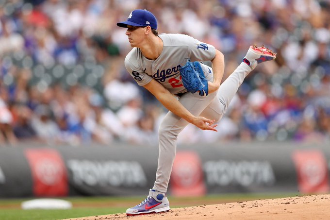 #WalkerBuehlerWednesday #LetsGoDodgers @nerdyDodger <a href="/KarenStepp/">Karen Wilson Stepp</a> <a href="/DodgersInTheUK/">Dodging Sleep</a> 

#ITFDB #Dodgers #LATOGETHER