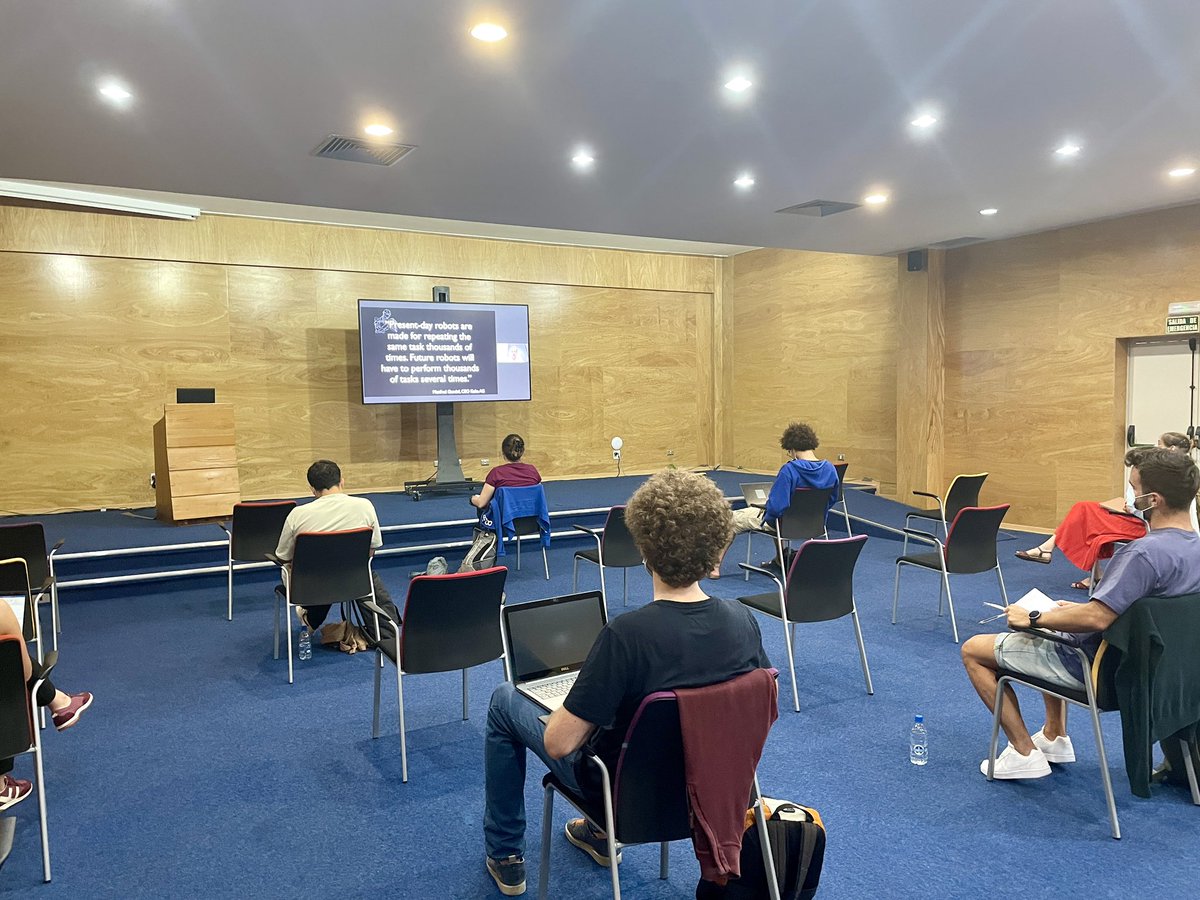 infecar's tweet photo. El Palacio de Congresos Gran Canaria de #INFECAR acoge ahora y a las 14:15 h las ponencias de Abdelrahman Mohamed, de @Facebook AI Research, Vincent Lepetit, de @EcoledesPonts, y Jan Peters, de @TUDarmstadt. 🤩 #DeepLearn2021 https://t.co/kz9cGqaN3H