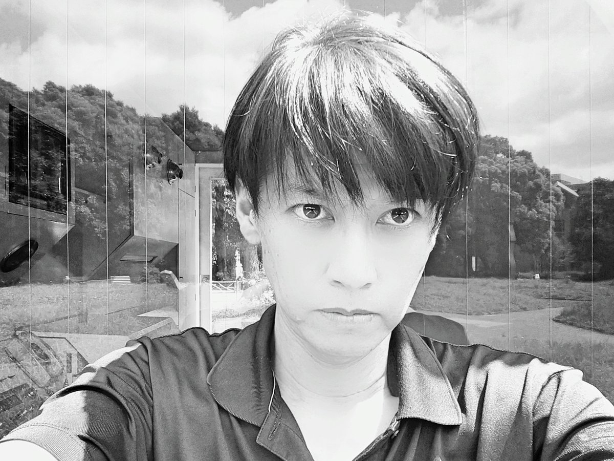 roger1roger1's tweet photo. 風景・スナップ写真のツイートがメイン。
他、気軽に撮ったライブ・撮影会の写真等。
報道写真とフォトコン向け写真は規定があるのでツイートしてません。
カメラマン名で応募。
フォトコン専用機 Canon EOS-1D X Mark IIとNikon D4S。
趣味のツイート多いです。
※2021年7月撮影のスマホ自撮り写真。 https://t.co/pL4THOLsYP