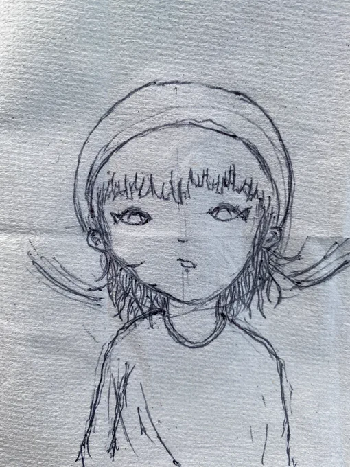 ボールペン画。
目の位置を
もう少しバランス良く描きたい✏️
微妙な動きのある身体も
もっと上手に描きたい✏️
口は、いつもいつも苦手なので
克服したい✏️
#イラスト #お絵描き
#アイム #オリキャラ #課題
#絵の勉強 