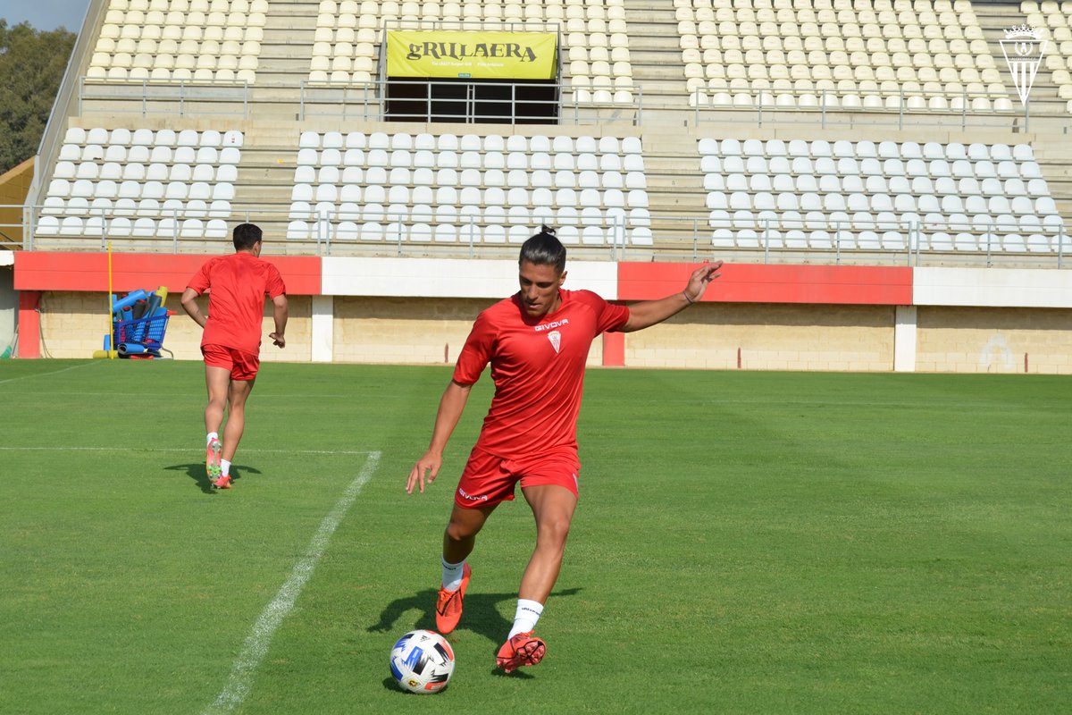 ✅ Entrenamiento. 
🟩 Previa del partido.
🟩 Novedades sobre el partido de mañana.