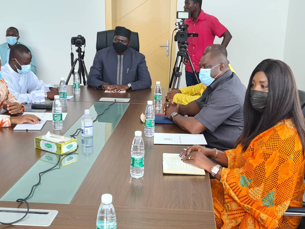 GAMBIA FOREIGN MINISTER APPLAUDS SIERRA LEONE FOR BUILDING THE GAMBIA HUMAN RESOURCE.

The Gambian Minister of Foreign Affairs, International and Gambians Abroad Dr. Mamadou Tangara has applauded Sierra Leone for building the human resource base of The Gambia. 
<a href="/MOFAGambia/">MOFA The Gambia</a>