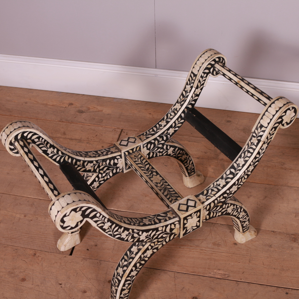 ArcadiaAntiques's tweet photo. Pair of modern bone inlay Syrian stools.
Price: £850
https://t.co/3IO4Ekddpo
#pairrofstools #SyrianStools #modernstools https://t.co/1zhR1g4u5d