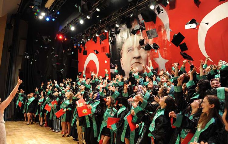 basiskelebel's tweet photo. #YKS2021 sonuçları açıklandı.
👏🏻 
🟠Kocaeli Üni. Devlet Konservatuvarı
🟡Kocaeli Meslek Yüksekokulu Şehit Astsb Ömer Halisdemir Yerleşkesi 
🔴Kocaeli Üniversitesi Diş Hekimliği Fakültesi'nin
📍 Başiskele'de olduğunu biliyor muydunuz? 
Hani tercih ederken bi düşünün istedik ☺️ https://t.co/L0Ic0sIiSH