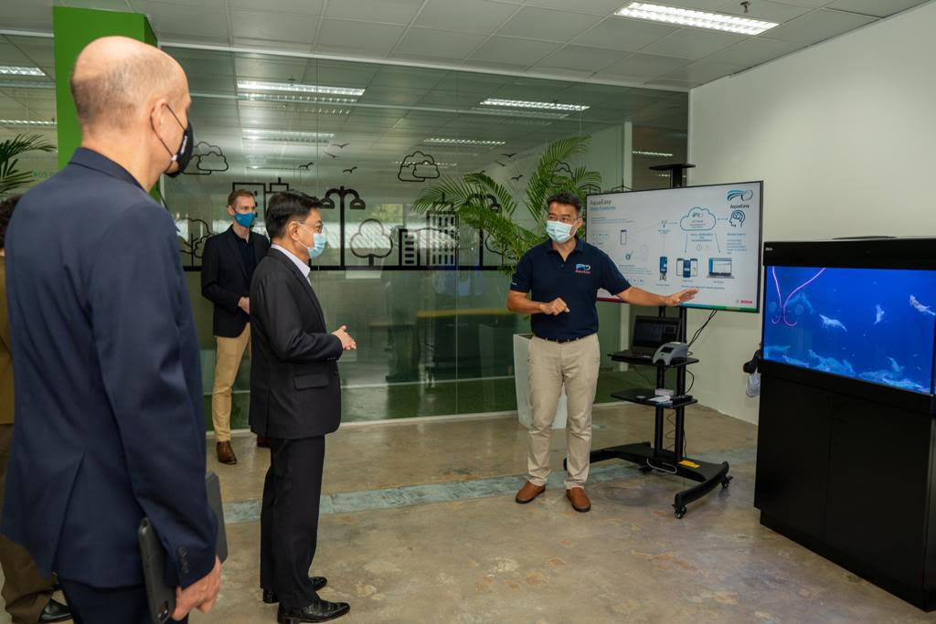 singapore_edb's tweet photo. #NEWS: @BoschGlobal today celebrated the official opening of its regional headquarters for its grow Innovation Hub, and the launch of AquaEasy, its first spin-off #venture in partnership with EDB New Ventures. Find out more: https://t.co/jIE63OIePs https://t.co/ho3uhHbNxr