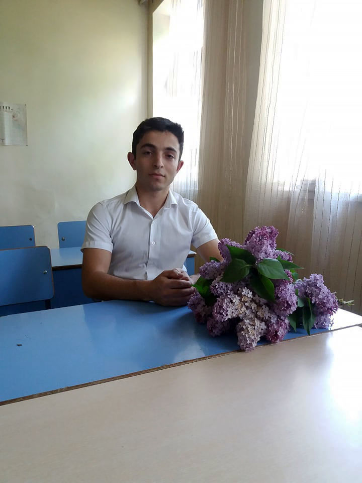 TheArmenianBoy's tweet image. Last year David Kocharyan was interviewed by @SputnikArmenia as he was the only graduate of the village of Chinchin, Tavush region. This morning he was martyred by warmongering azerbaijan.

Rest in peace David, Hayk and Koryun
ru.armeniasputnik.am/columnists/202…