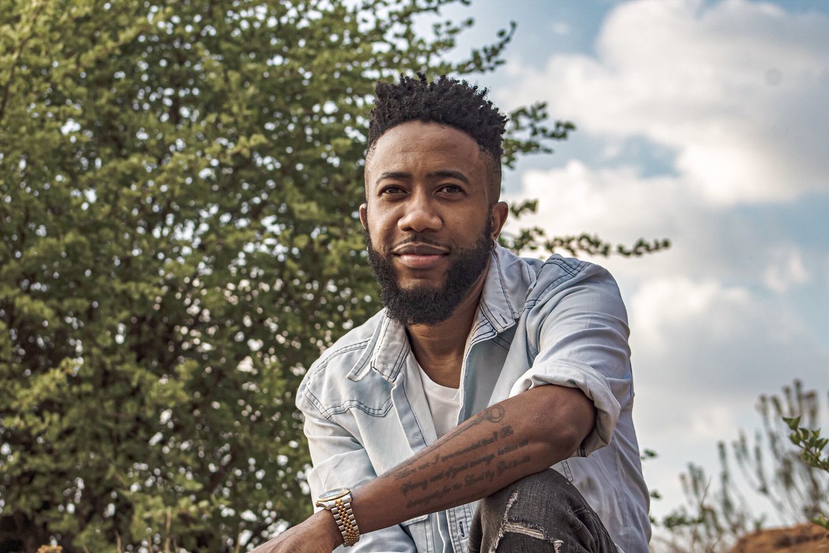 tshepolefthand's tweet image. In all you do put your trust in God...😊

📸: @LindoKhumalo