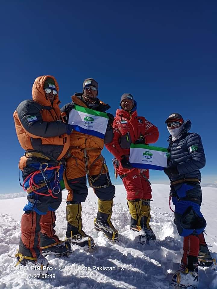 YousufAly8's tweet photo. Hushe k2 pakistam team reached back to bascamp after successful summit k2.
Congratulations to whole team especially thanks to @MCBBankPk sponsored by teams.
#pakistanonk2 #k2expedition2021 #missionpossible #k22021 #PICTUREOFTHEDAY #photooftheday https://t.co/cjEMWVUx5D