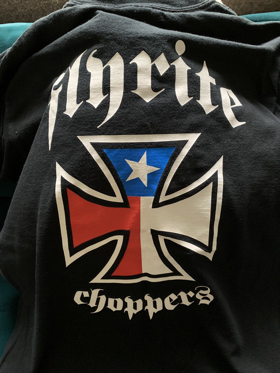ChazScholefield's tweet photo. Appropriate attire for HTs first day out in 22.5 months! MOT passed, so onward and upward, non? #RideSafe #LiveFastDiePretty! @FRCOA https://t.co/RAOXcGqgBz