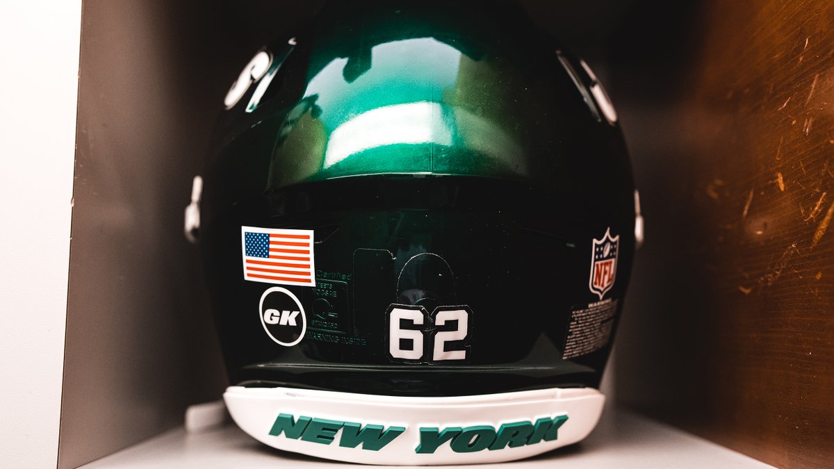 nyjets's tweet photo. You'll always be with us, Coach Knapp. https://t.co/JYecyVQvqZ