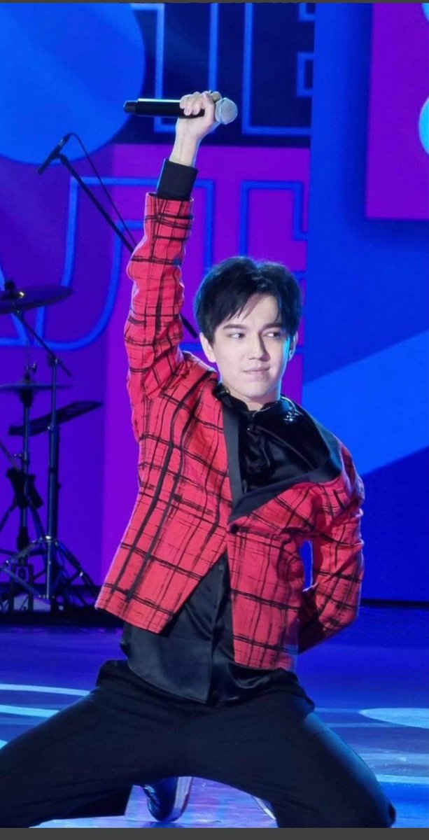 nanfitzking's tweet photo. @MTV @KevanKenney REQUEST @dimash_official @MTV #FridayLivestream #DimashVlog #DimashAcrossEndlessDimensions https://t.co/I3mBzUbewN
