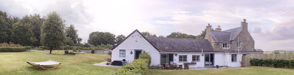 Nov46T's tweet image. Home for the next few days loving Wales 🏴󠁧󠁢󠁷󠁬󠁳󠁿 xxx