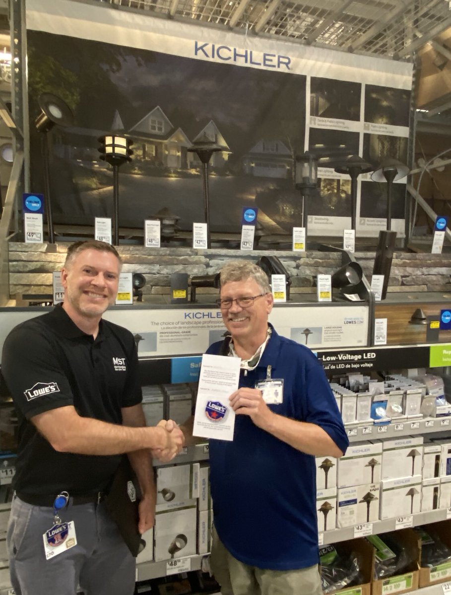 Chuck at 1614 receiving a service start for his continued great service and reset execution! <a href="/XConnollyJr/">Tim Connolly</a> <a href="/ShawnMcpherson/">Shawn McPherson</a>