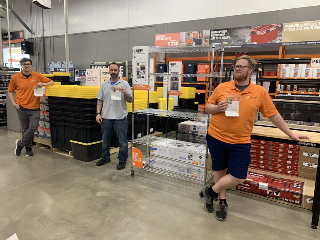 Homer Awards for David, Joey and Stephen for their speedy execution of SHOE event this week—got it done in ONE day! <a href="/1jsearcy/">Jeff Searcy</a> @JoeMr_Oz <a href="/RoWilliams1/">Rocky Williams</a>