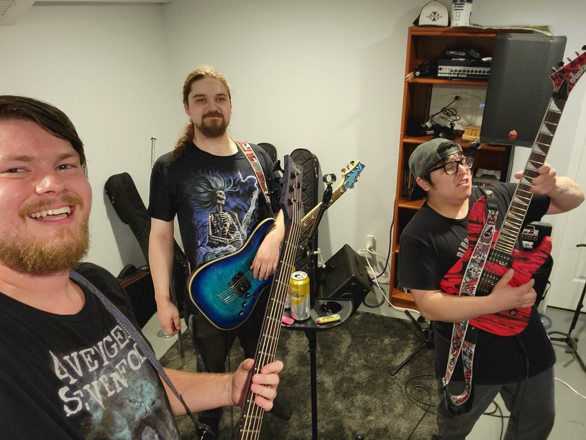 TriggerArmada's tweet image. First live practice in a year!!  Let's just say it was a little rough.

Excited to hit the #stage and show y'all this #NewMusic we've been working on!

#bandpractice #dustoffthecobwebs #MichGolden #VicesAlbum #metalsota #MetalMusic
