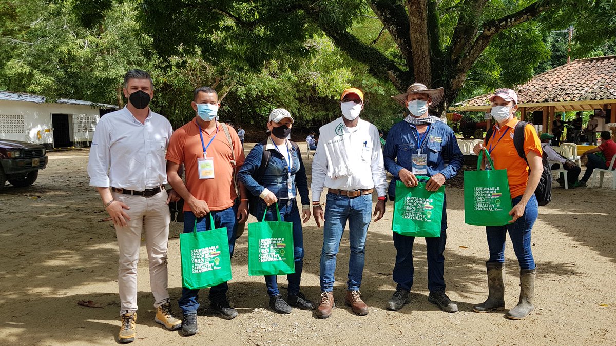 Cenipalma en sus 30 años cada día más cerca de los productores. Arrancamos el Encuentro de  Intercambio de Experiencias en la finca la Cacica Zona Central, para  la transferencia de  mejores prácticas y la producción de aceite de palma sostenible. #EncuentroZonaCentral