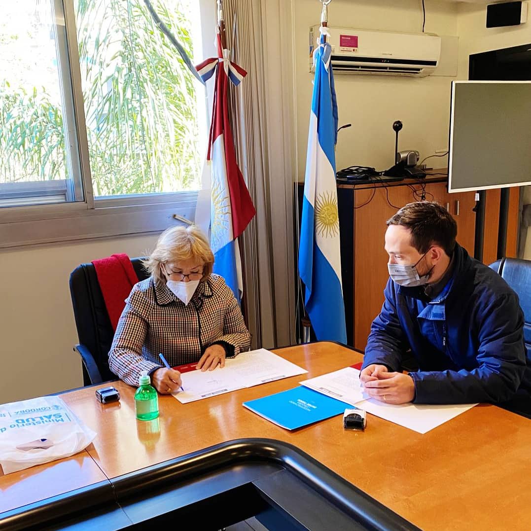 AndresEGuz's tweet photo. #Convenio #crucededatos #RegistroCivilDigital 📁 💻 📊
Junto a @pugamariateresa SubSec. #Discapacidad, #Rehabilitacon e #Inclusión del @minsaludcba celebramos convenio para optimizar registros, accesos y servicios
#electrodependientes #luzparaellos 
@finanzascba @GiordanoOsvaldo https://t.co/U8vxvMVmSb