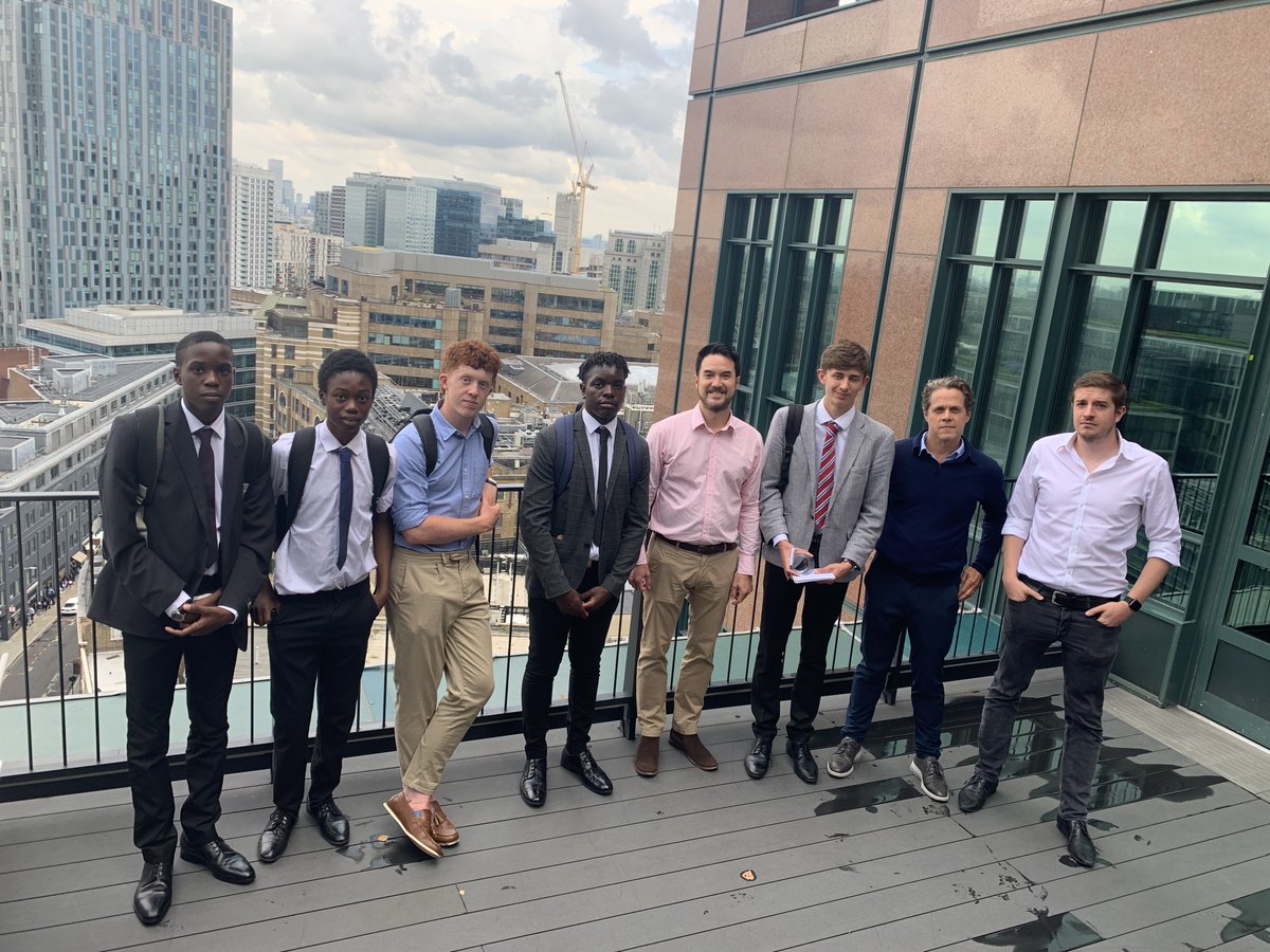 TPICAPGroup's tweet photo. Yesterday, thanks to @WorkinFintech and @ipushpull, five students from St Oscar Romero School in Worthing came to the new #TPICAP London offices to have a VIP tour of the @ICAPGlobal broking floor. #workinginfinance #careers #students #finance https://t.co/cyZdgHcHVo