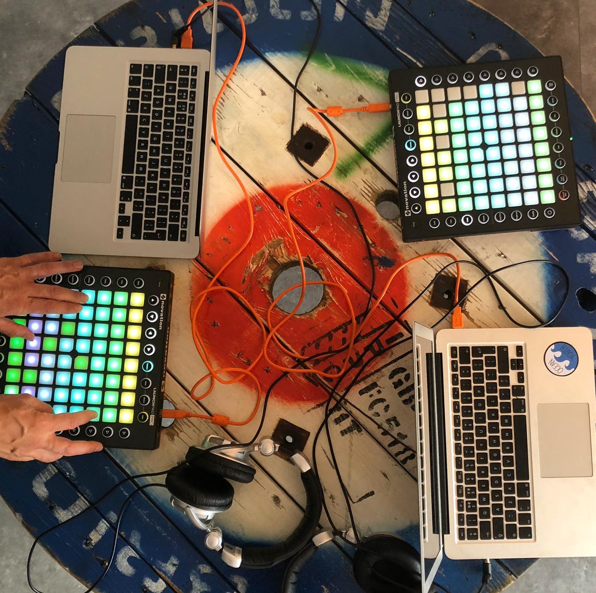 Book your space at Unit 5 Victoria Square #Paignton to get involved in We Need Music’s workshop 2-6pm today &amp; Thursday!!
Includes healthy snacks &amp; hot evening meal 🎶🍴
glotorbay.co.uk/healthyholidays

#novastreet #weneedmusic #cic #torbay #torbaydos #southdevon #musicworkshop #ukyouth