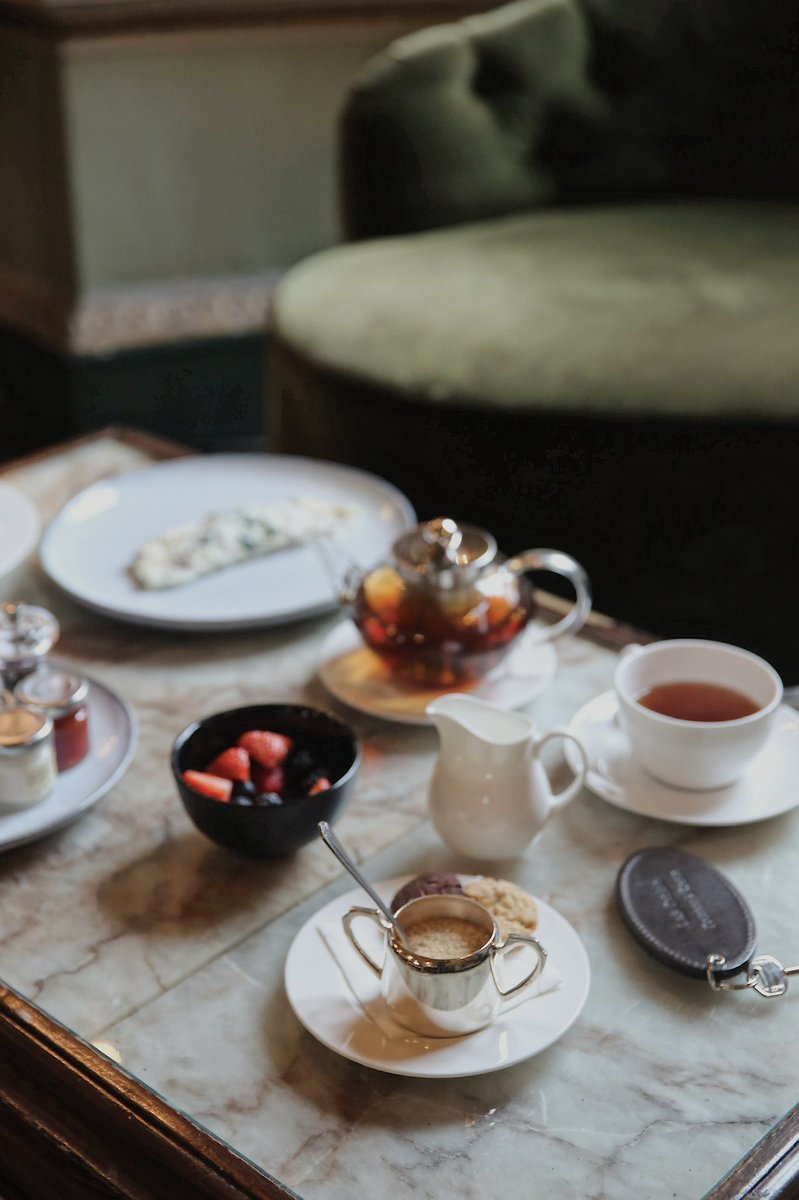Home House (@homehouselondon) on Twitter photo It’s always time for tea… a slow start to the day in the Drawing Rooms ✨
Photo by the lovely <a href="/therollinson/">Nathan Rollinson</a>
#Breakfast #DrawingRooms It’s always time for tea… a slow start to the day in the Drawing Rooms ✨
Photo by the lovely <a href="/therollinson/">Nathan Rollinson</a>
#Breakfast #DrawingRooms