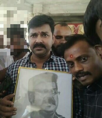 AnuragTheArtist's tweet photo. @PawanSingh909 @nirahua1 @ravikishann @Yadavsintubabu @khesharifan @AKSHARASINGH1 

@RaviGuptaOffc @VilasNayak 
#sketch #portrait #art #artwork https://t.co/RoPtfnrkXU