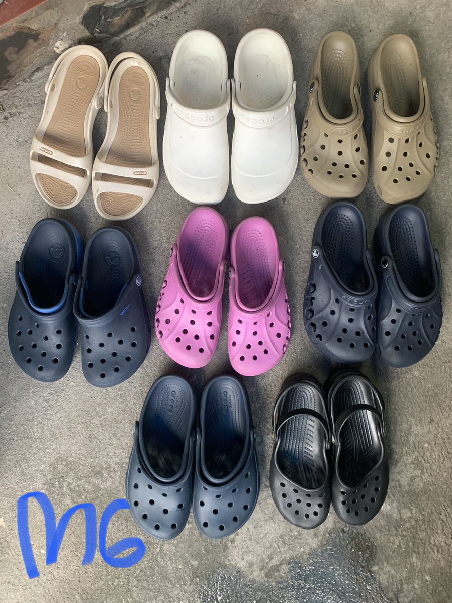 below_shoes's tweet photo. มีใครสนใจรองเท้า crocs มั้ยคะ 
250 รวมส่งลทบ
(ราคาไม่รวม jibbitz ค่า)
#รองเท้ามือสองของแท้ 
#รองเท้ามือสอง 
#ส่งต่อรองเท้ามือสอง 
#ส่งต่อเสื้อผ้ามือ2 
#ส่งต่อเสื้อผ้ามือสอง #crocs https://t.co/IYhnj2jj68