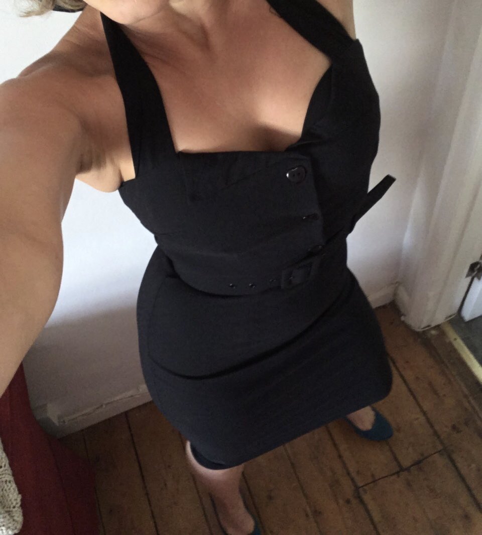 Tinder Girl tweet media