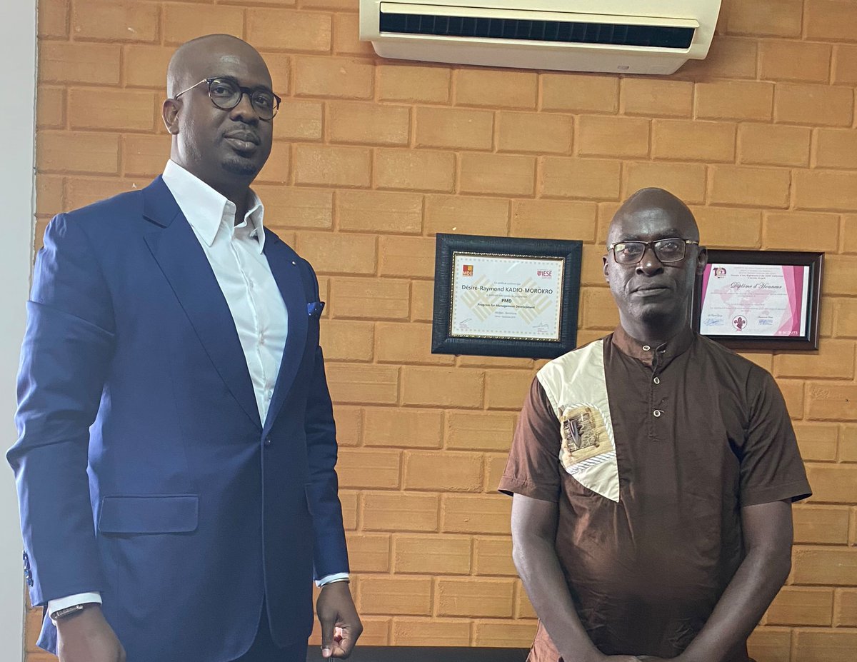 DKMorokro's tweet photo. Nous sommes heureux d’avoir reçu dans nos locaux Mr BLE GBA Jean-Marie, président de l'ONG Piste (pieds sur terre) à qui nous apportons notre soutien dans ses actions pour la sensibilisation et la lutte contre les accidents de la route.
Nous encourageons de telles initiatives. https://t.co/hqUbb2MlLG