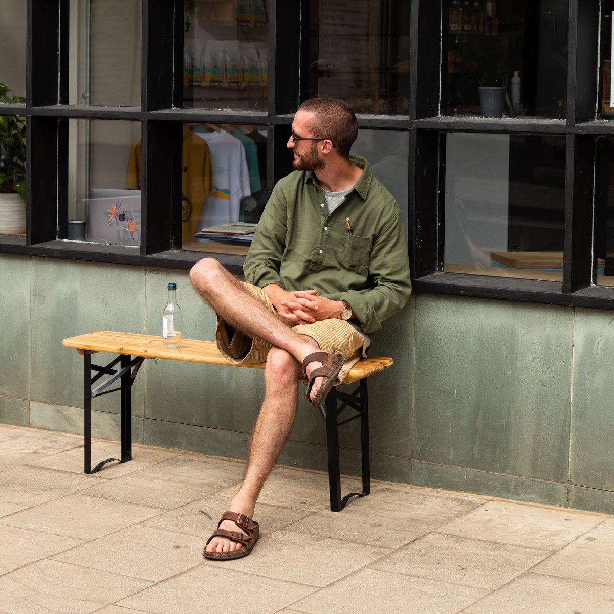 Super soft and summer ready, Eddie is wearing our flannel popover with shorts and sandals, for an easy summer fit!