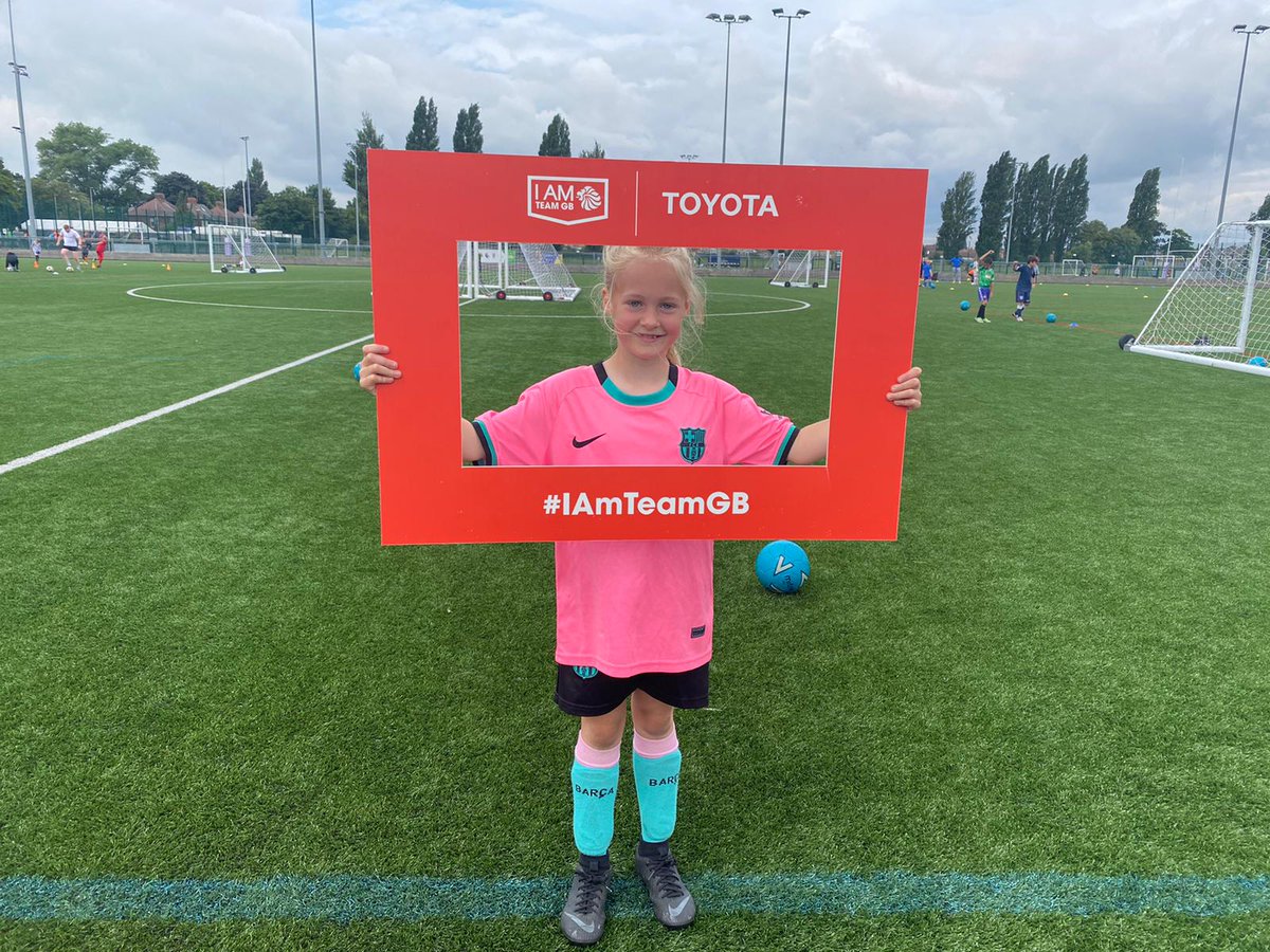 HullUniSport's tweet image. Smiles all around at our Team GB Football Unites launch with @matt_langridge8, MBE four time Olympian and three time Olympic Medalist ⚽🏅 #GetUpGetActive #IAmTeamGB