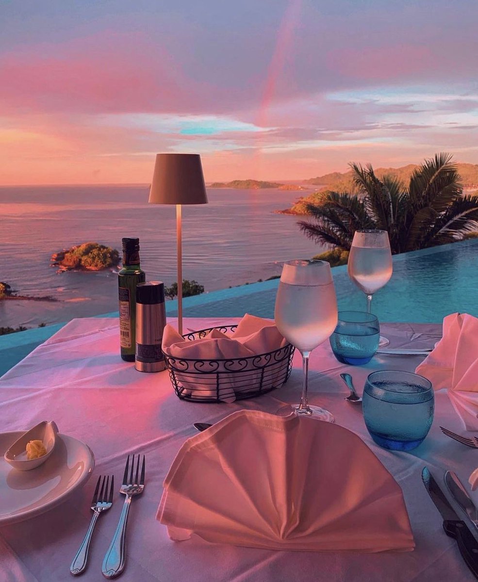 TheEternalTrip's tweet image. Mood, Panama