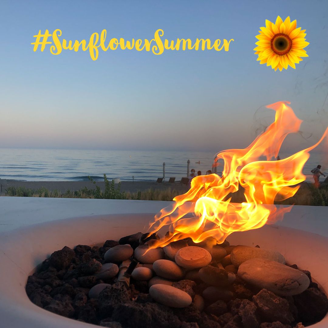SunflowerEventT's tweet photo. It wouldn't be summer without a few holiday snaps - here's a glorious one to start with, from Hannah's recent trip to #Spain 🌞
#SunflowerEventTeam #SunflowerSummer #holidaypics #firepit #sunset #summer 🌻 https://t.co/s8kocHFbEE