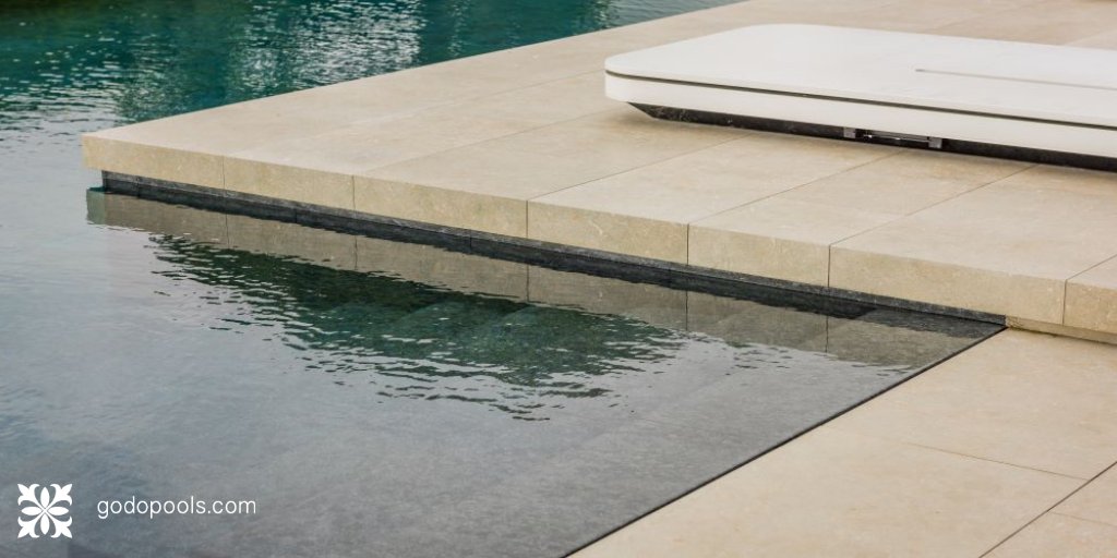 GodoPool's tweet image. 🍂 Have you ever seen an overflowing pool that looks 
spectacularly clean. It probably has a HIDDEN channel! 💥 Find out its advantages ▶️ mtr.cool/vnebnqamiv
#OverflowingPool #DesignPool #LuxuryPool #Architecture #Marbella