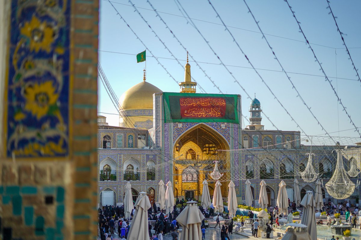 Bizi Emirulmüminin ve Ehl-i Beyt İmamlarının velayetine sarılanlardan eden Allah'a hamd olsun
 الحَمدُ للهِ الَّذي جَعَلَنا مِنَ المُتَمَسِّكينَ بِولايَةِ أميرِ المُؤمِنينَ وَالأئِمَّةِ (عليهم السلام)
Mutahhar Harem çalışanları olarak Gadir-i Hum Bayramınızı kutlarız, duacınızız.