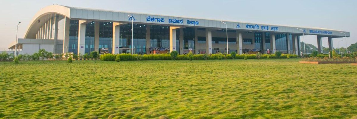 AAI_Official's tweet photo. AAI is #DeliveringEssentials across the nation!
Today, 5,252 vials of #Covishield #vaccine were transported from Pune @aaipunairport by @AAICLAS_in. The cargo was handled safely and was received in time at Belagavi @aaiblgairport. #safedelivery #airdelivery #aircargo https://t.co/dWgP7LiOPc